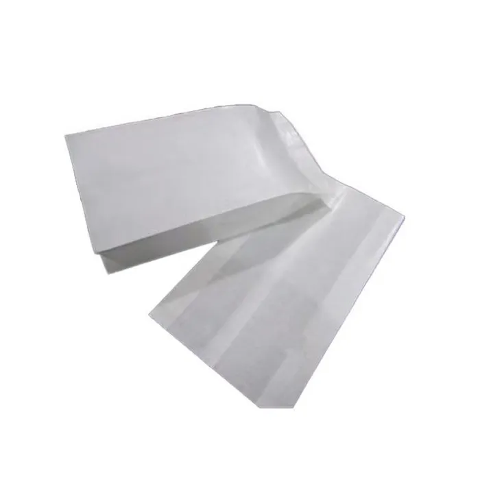 Como os sacos de papel com revestimento de cores brancos diferem de papel tradicional ou sacos plásticos?